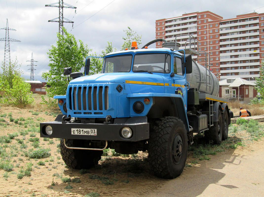 Бурятия, № Е 181 МВ 03 — Урал-4320-60