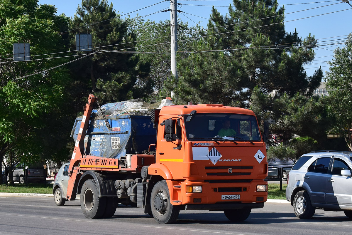 Астраханская область, № К 046 МО 30 — КамАЗ-43253-R4(28)