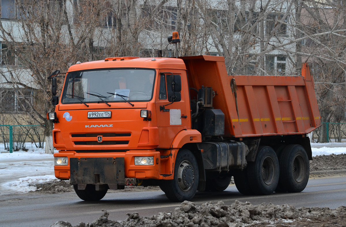 Волгоградская область, № В 992 ЕЕ 134 — КамАЗ-65115-L4(19)