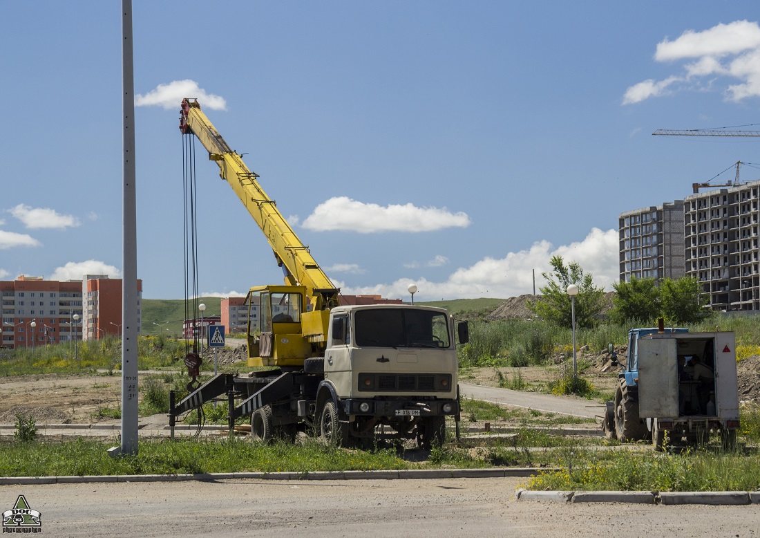 Восточно-Казахстанская область, № F 016 PM — МАЗ-5337 [533700]