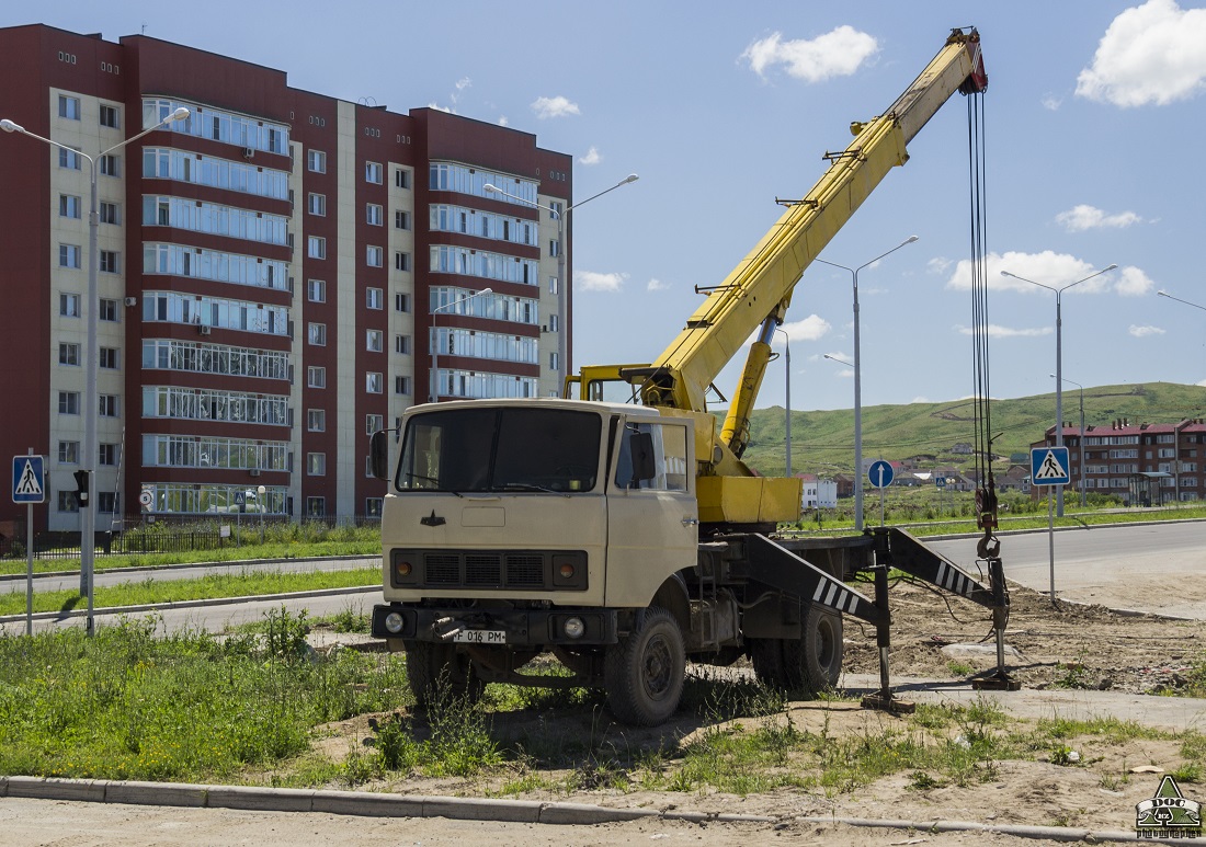 Восточно-Казахстанская область, № F 016 PM — МАЗ-5337 [533700]