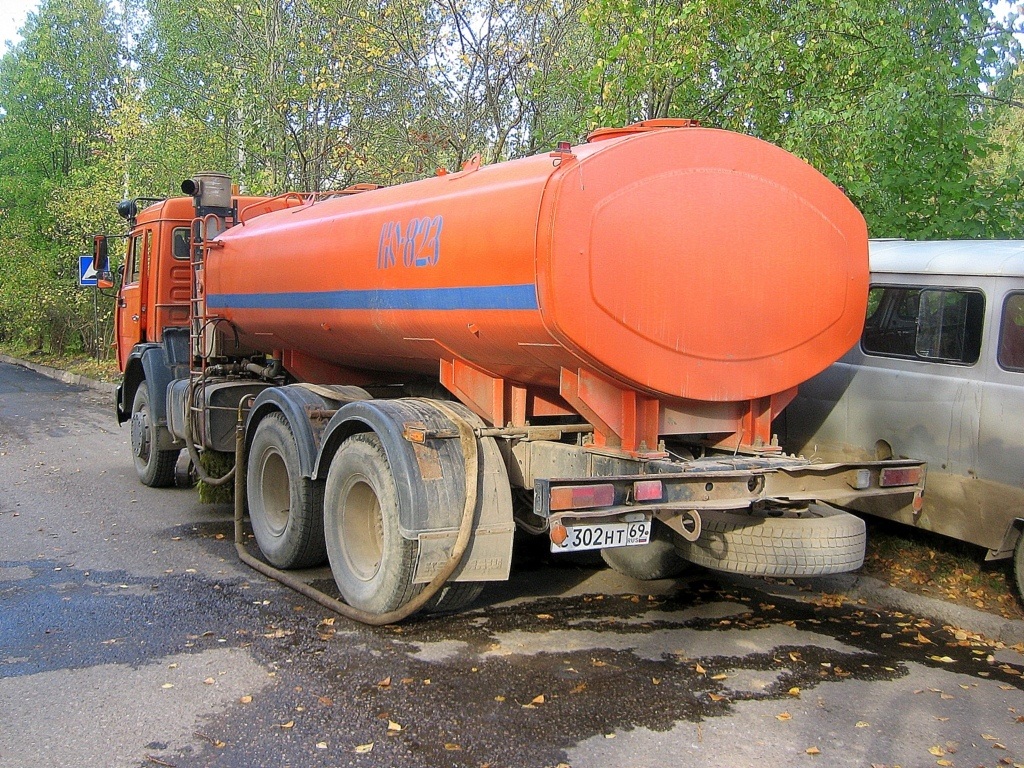 Тверская область, № С 302 НТ 69 — КамАЗ-65115-D3(97)