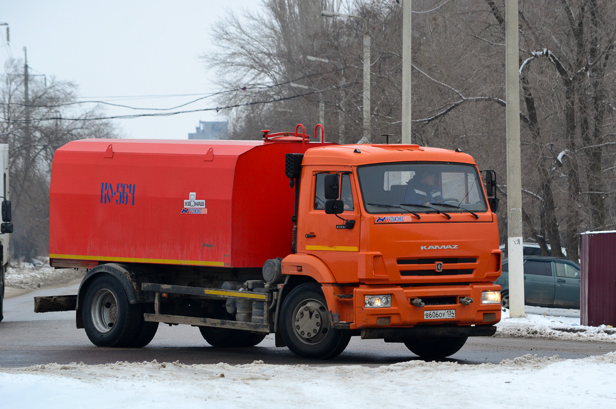 Волгоградская область, № В 606 ОУ 134 — КамАЗ-43253-R4(28)