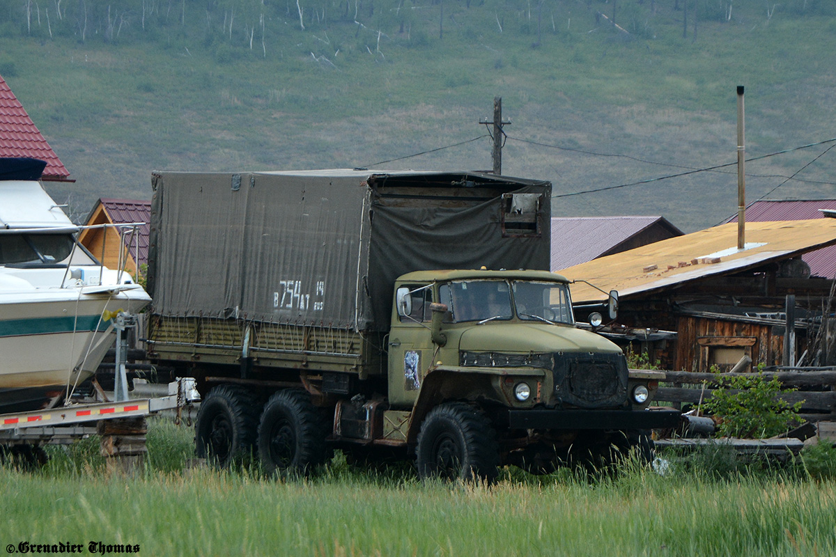 Саха (Якутия), № В 754 АТ 14 — Урал-5557