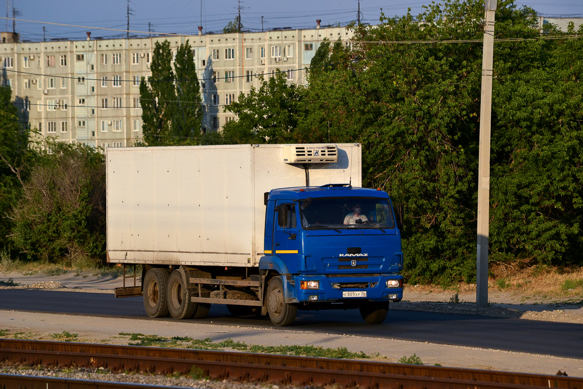 Волгоградская область, № С 889 ХУ 34 — КамАЗ-65117-N3(78)