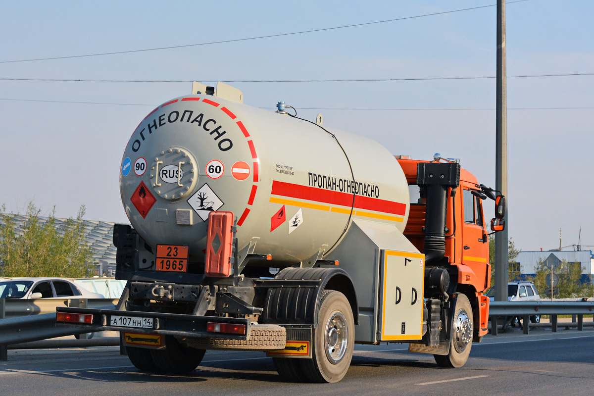Саха (Якутия), № А 107 НН 14 — КамАЗ-43253-R4(28)