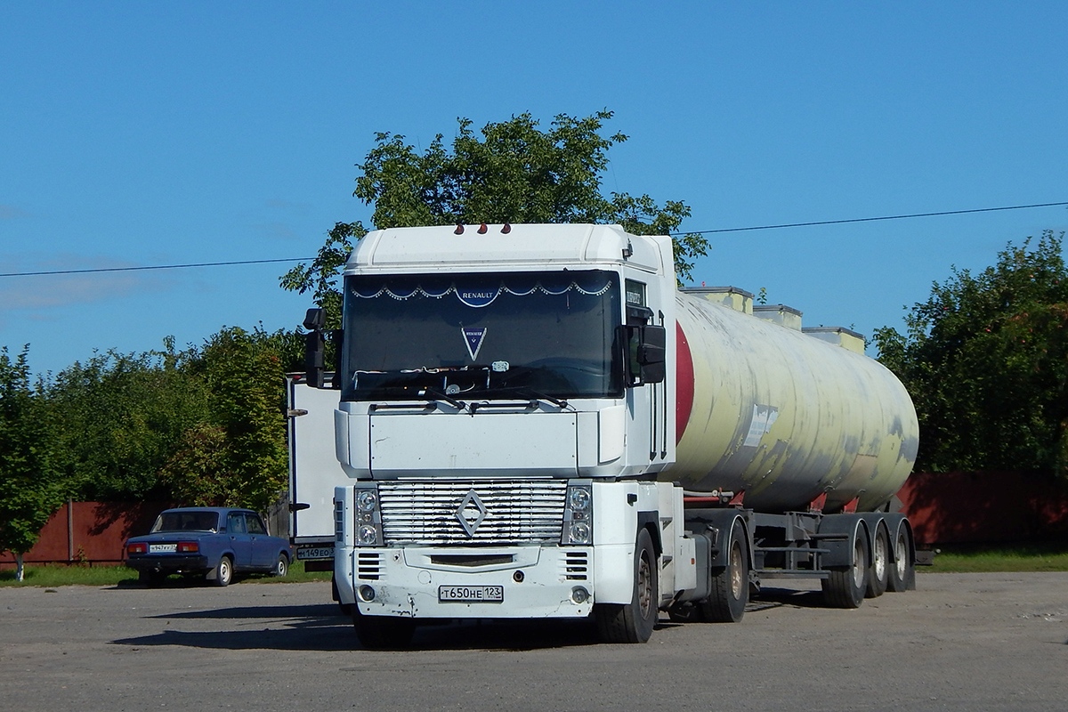 Краснодарский край, № Т 650 НЕ 123 — Renault Magnum E-Tech ('2001)