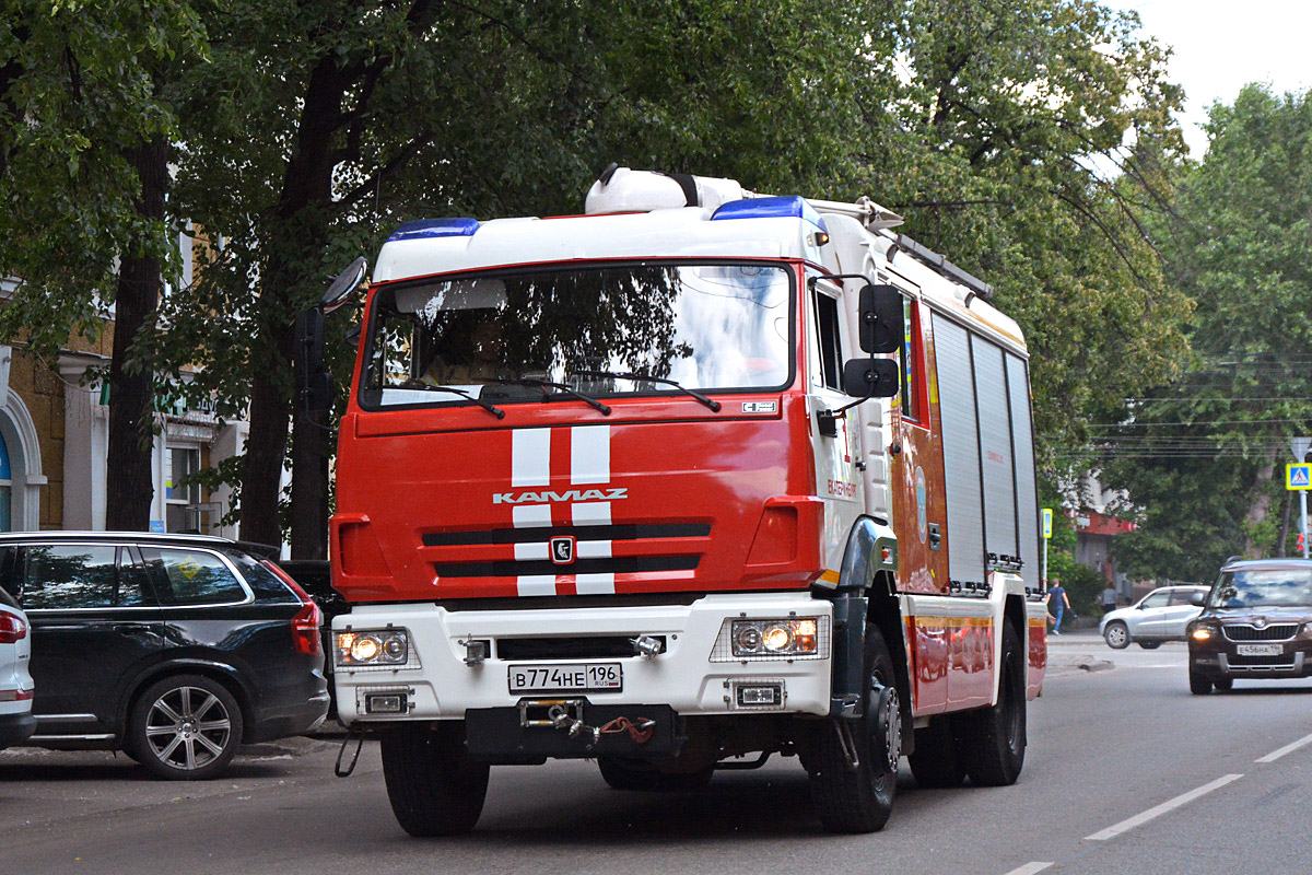 Свердловская область, № В 774 НЕ 196 — КамАЗ-5387-RF(08) [53870F-R]