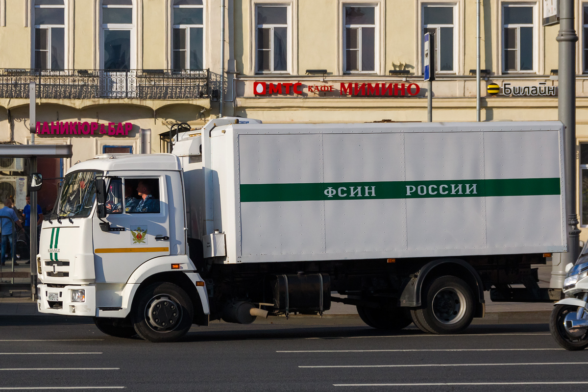 Москва, № К 812 РЕ 777 — КамАЗ-4308-C4(25)