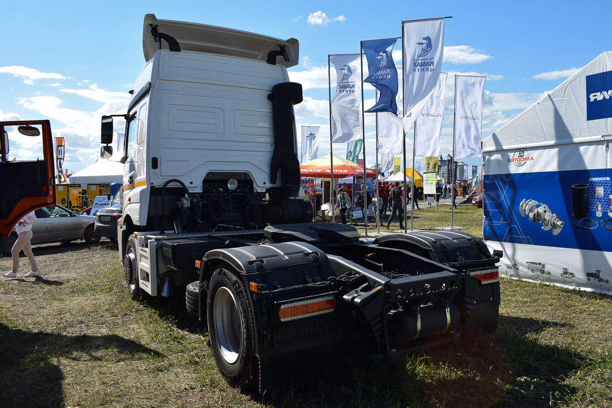 Алтайский край, № У 979 ХК 22 — КамАЗ-5490-S5(87); Алтайский край — Выставка "День Сибирского Поля 2019"; Транспортные средства без номеров (Алтайский край); Новая техника (Алтайский край)