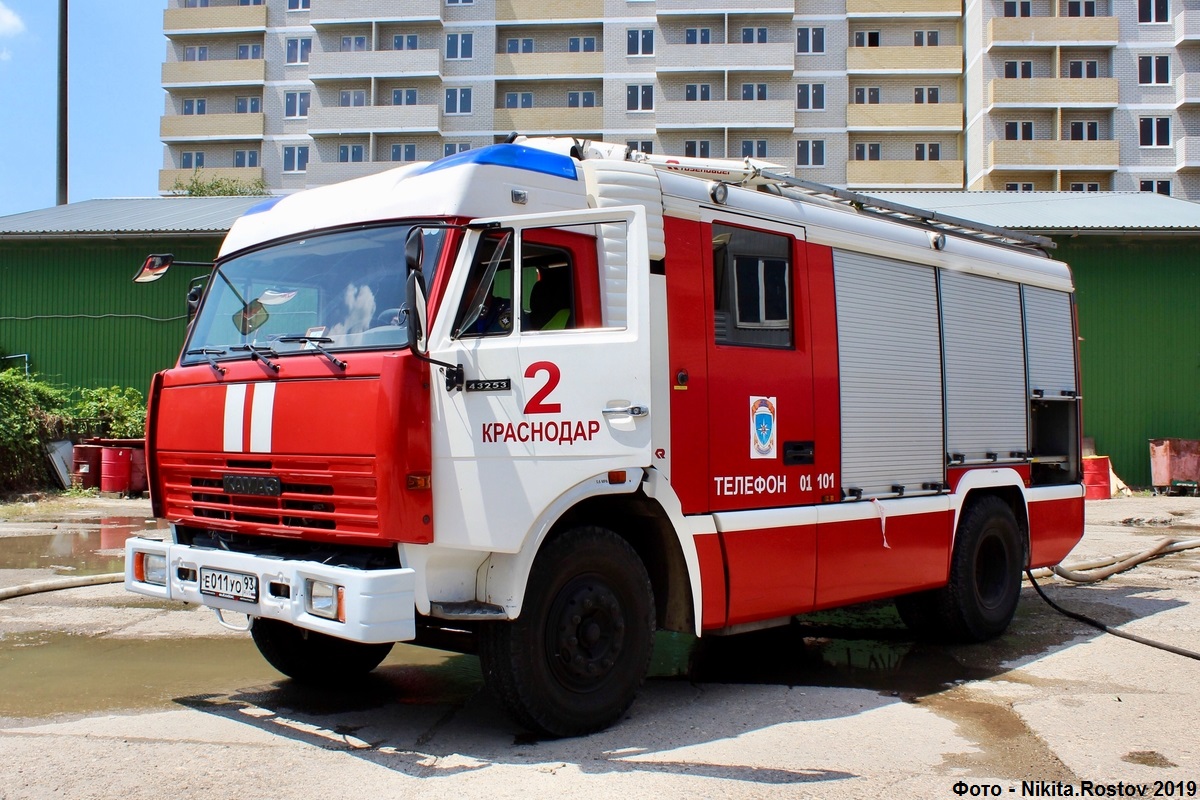 Краснодарский край, № Е 011 УО 93 — КамАЗ-43253-A3(96)