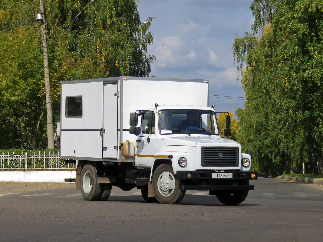 Кировская область, № С 118 РК 43 — ГАЗ-33098