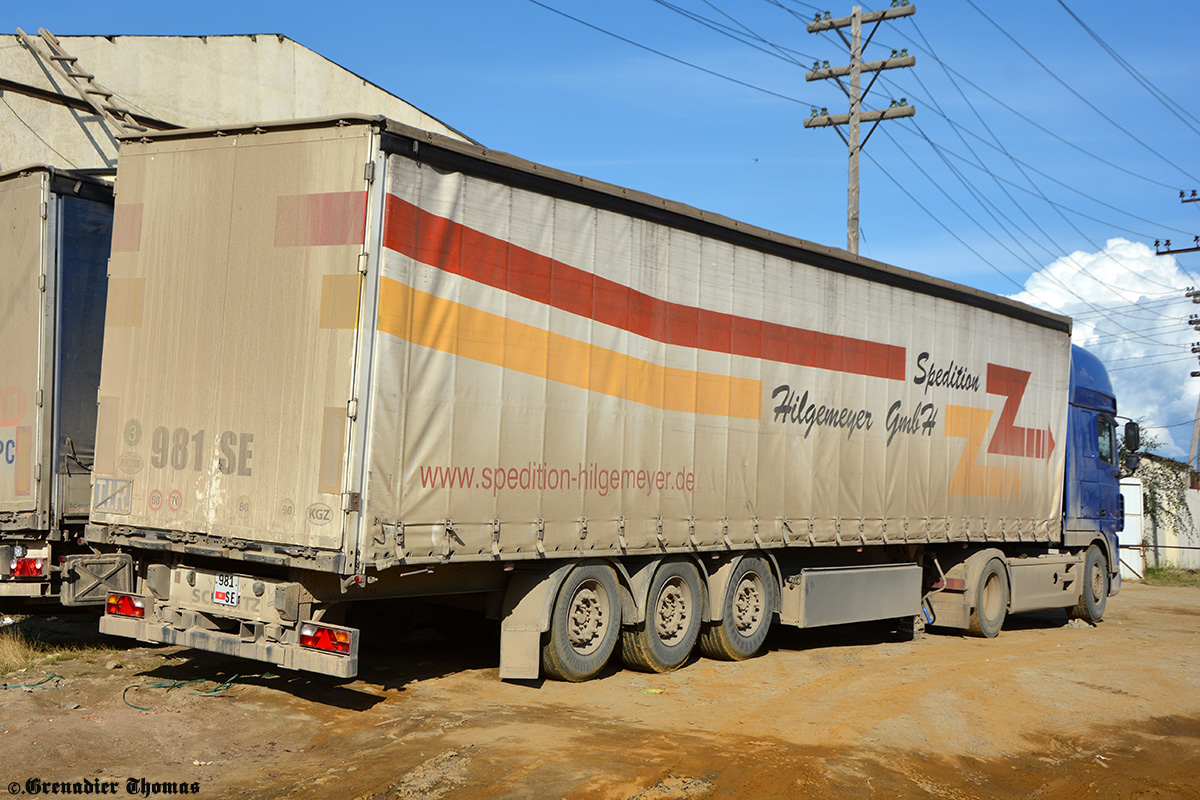 Киргизия, № B 1872 AV — Volvo ('1993) FH12.420; Киргизия, № 981 SE — Schmitz Cargobull S.CS / SCB*S3T / S01