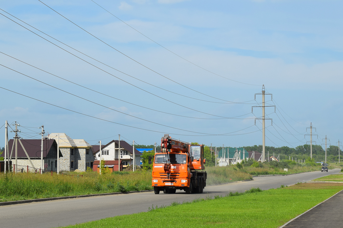 Алтайский край, № В 642 ХР 22 — КамАЗ-65115-L4(19)