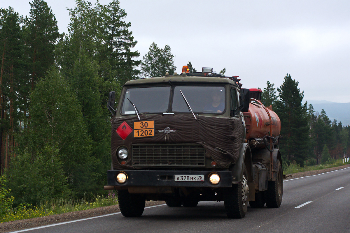 Забайкальский край, № А 328 НК 75 — МАЗ-5334