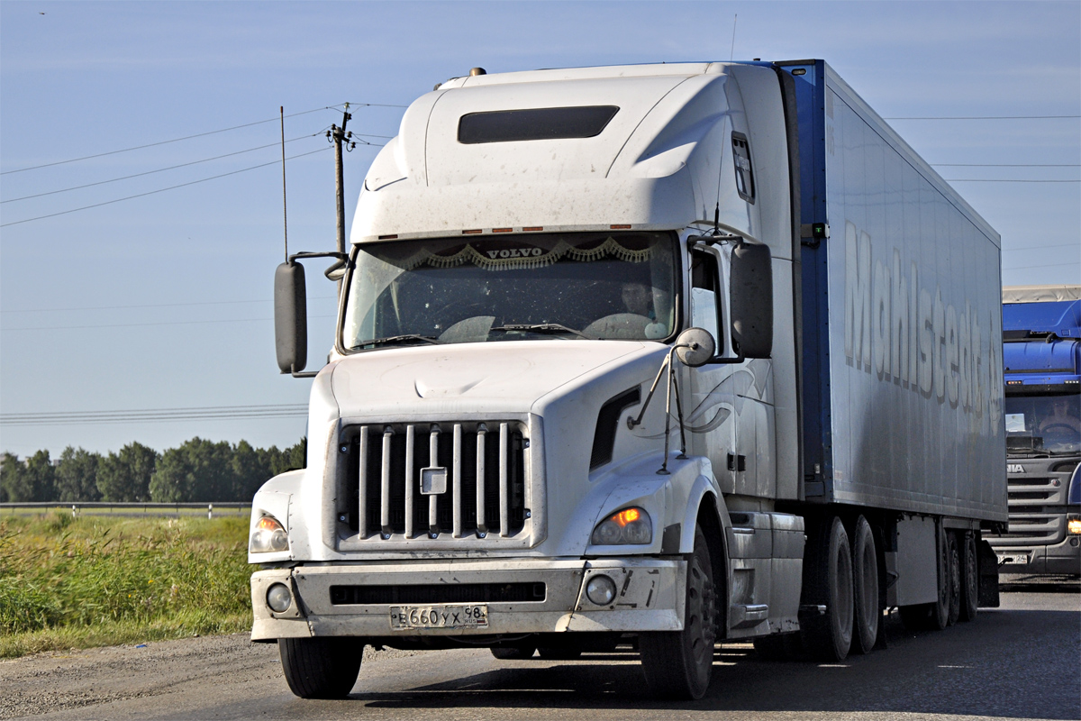 Санкт-Петербург, № В 660 УХ 98 — Volvo VNL670