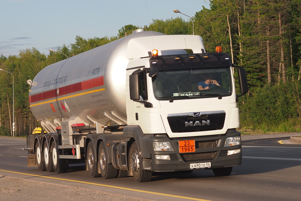 Оренбургская область, № Х 490 ТЕ 56 — MAN TGS 26.440