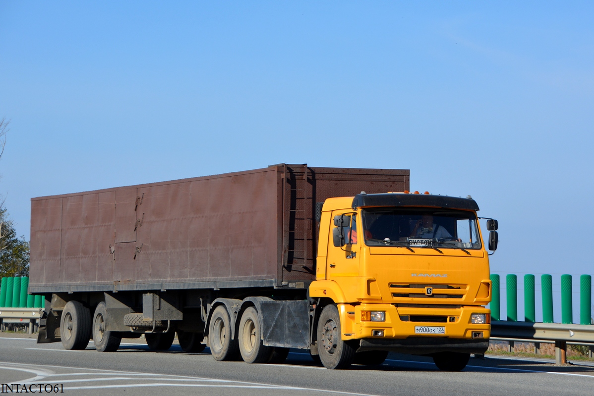 Краснодарский край, № М 900 ОК 123 — КамАЗ-65116-A4(23)
