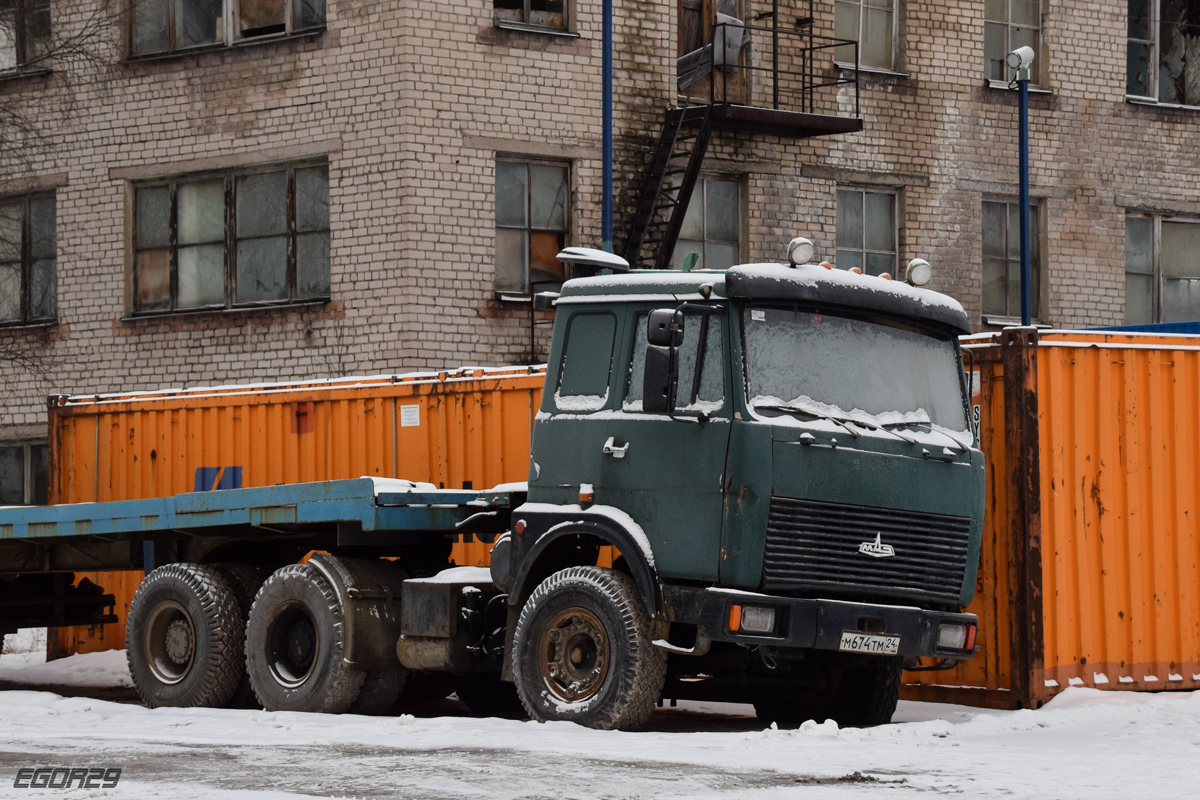Красноярский край, № М 674 ТМ 24 — МАЗ-64229