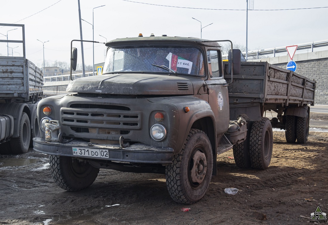 Алматы, № 371 DO 02 — ЗИЛ-441510