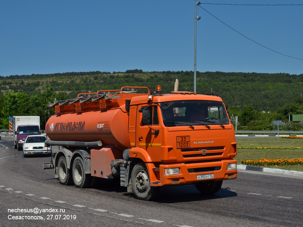 Севастополь, № А 392 НТ 92 — КамАЗ-65115-L4(19)
