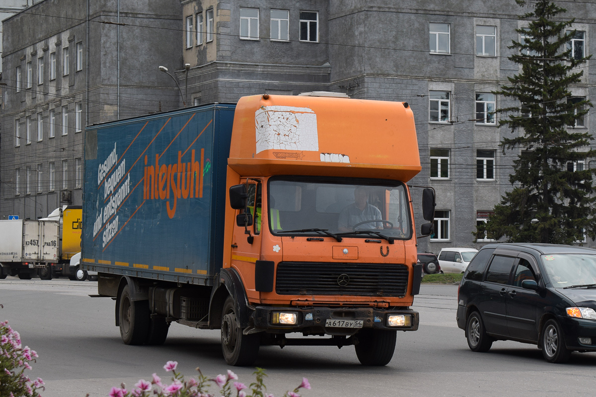 Новосибирская область, № А 617 ВУ 54 — Mercedes-Benz NG 1222