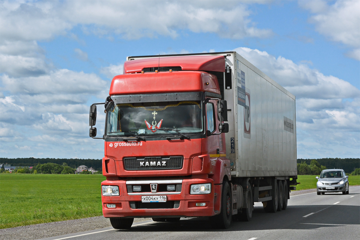 Татарстан, № Х 004 КУ 116 — КамАЗ-5490-S5(87)