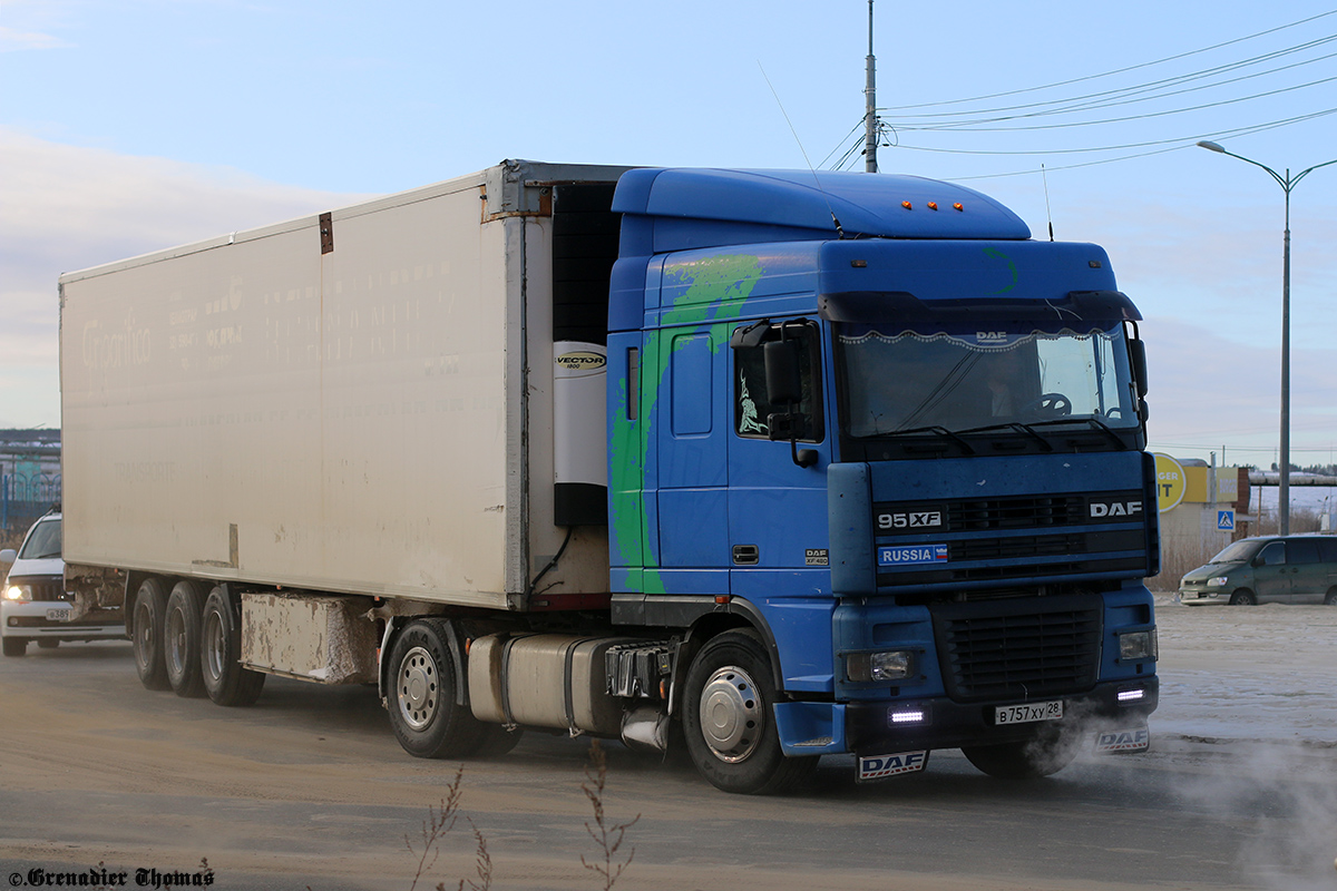 Амурская область, № В 757 ХУ 28 — DAF 95XF FT; Амурская область, № АР 4306 28 — Krone SDR 27 Cool Liner