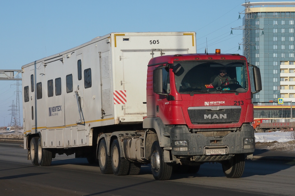 Ханты-Мансийский автоном.округ, № 213 — MAN TGS 33.430