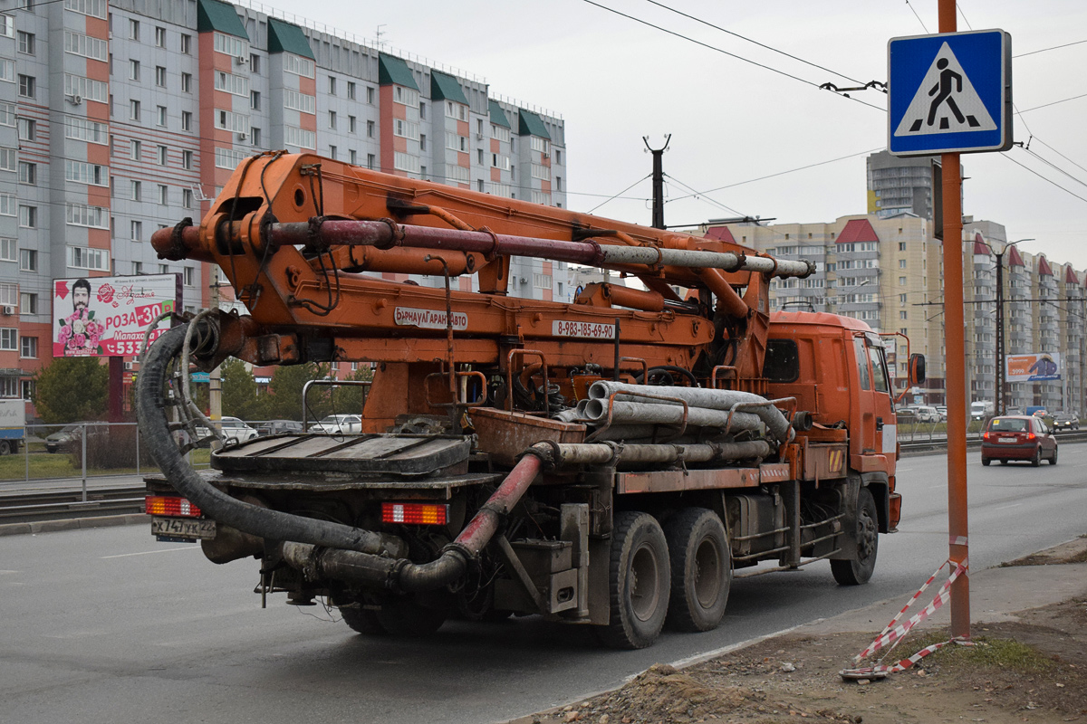 Алтайский край, № Х 747 УК 22 — Isuzu Giga (общая модель)