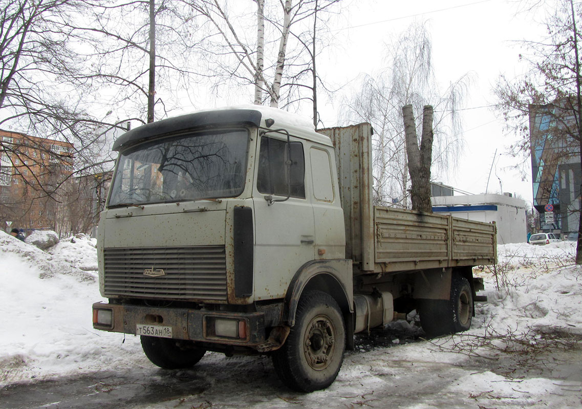 Удмуртия, № Т 563 АН 18 — МАЗ-53366