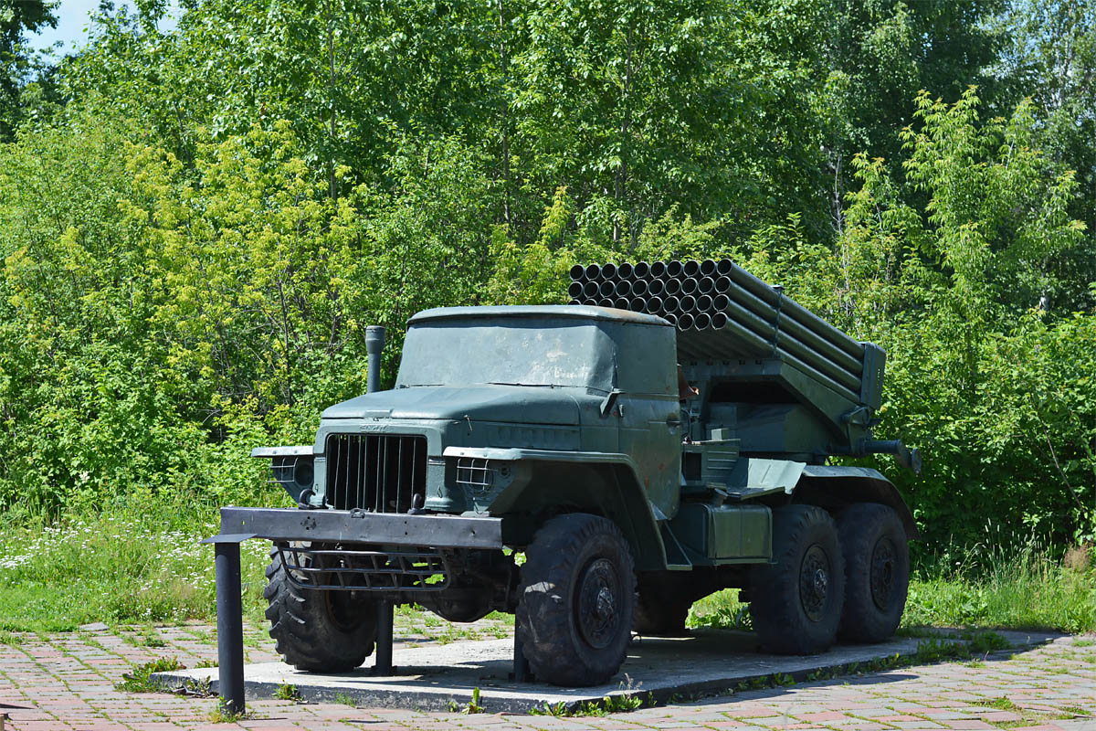 Кемеровская область, № (42) Б/Н 0003 — Урал-375Е; Техника на постаментах, памятники (Кемеровская область)