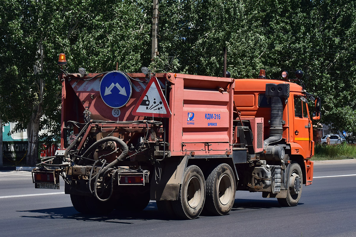 Волгоградская область, № В 984 ЕЕ 134 — КамАЗ-65115-A4(23)