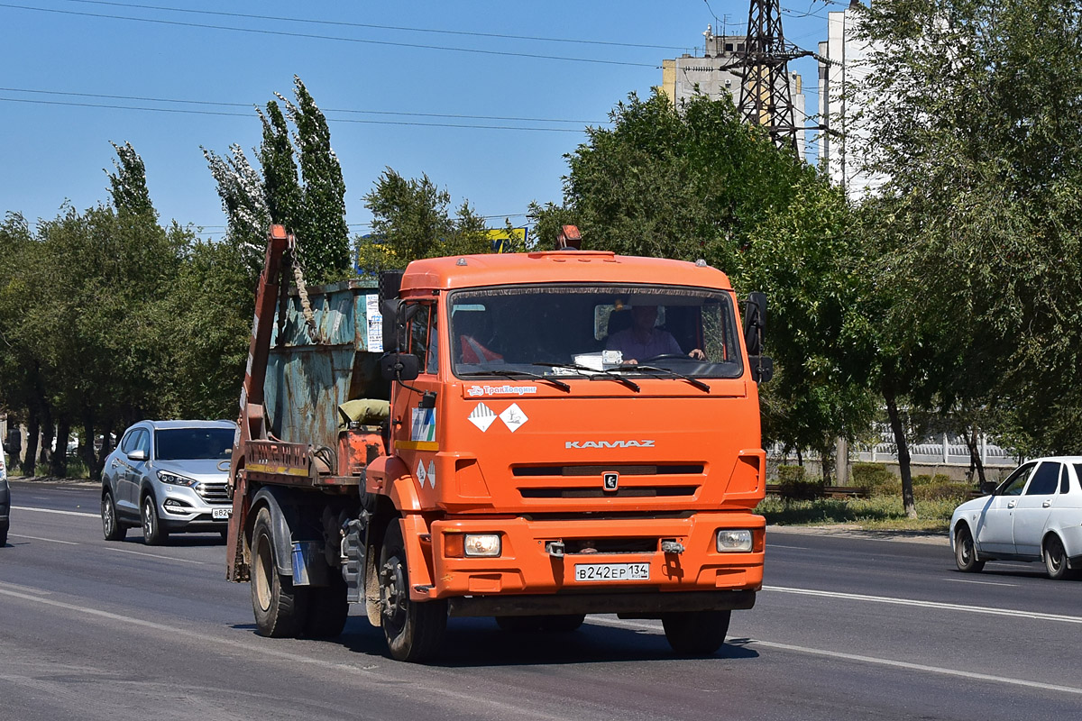 Волгоградская область, № В 242 ЕР 134 — КамАЗ-43253-R4(28)