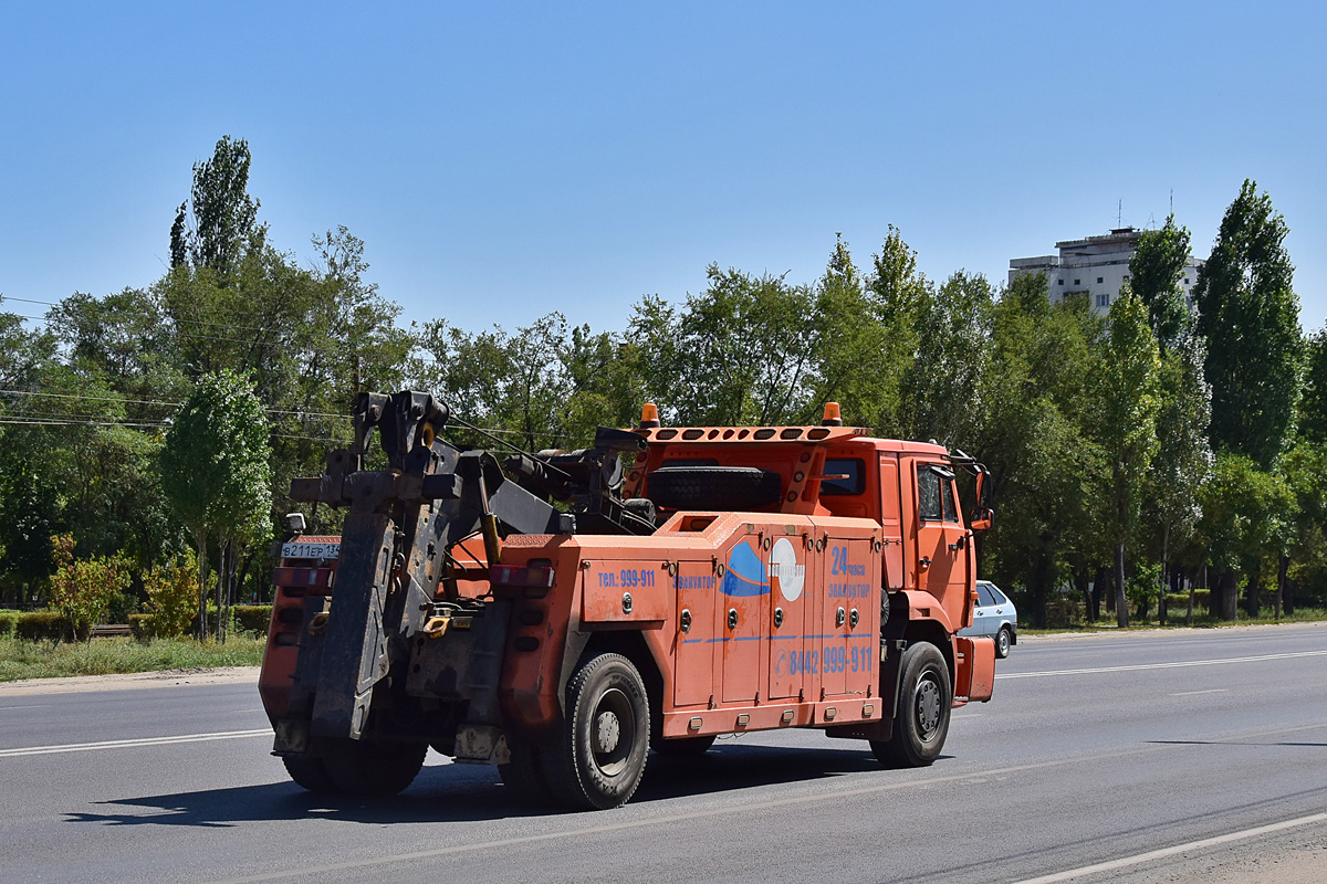 Волгоградская область, № В 211 ЕР 134 — КамАЗ-53605-D3(97)