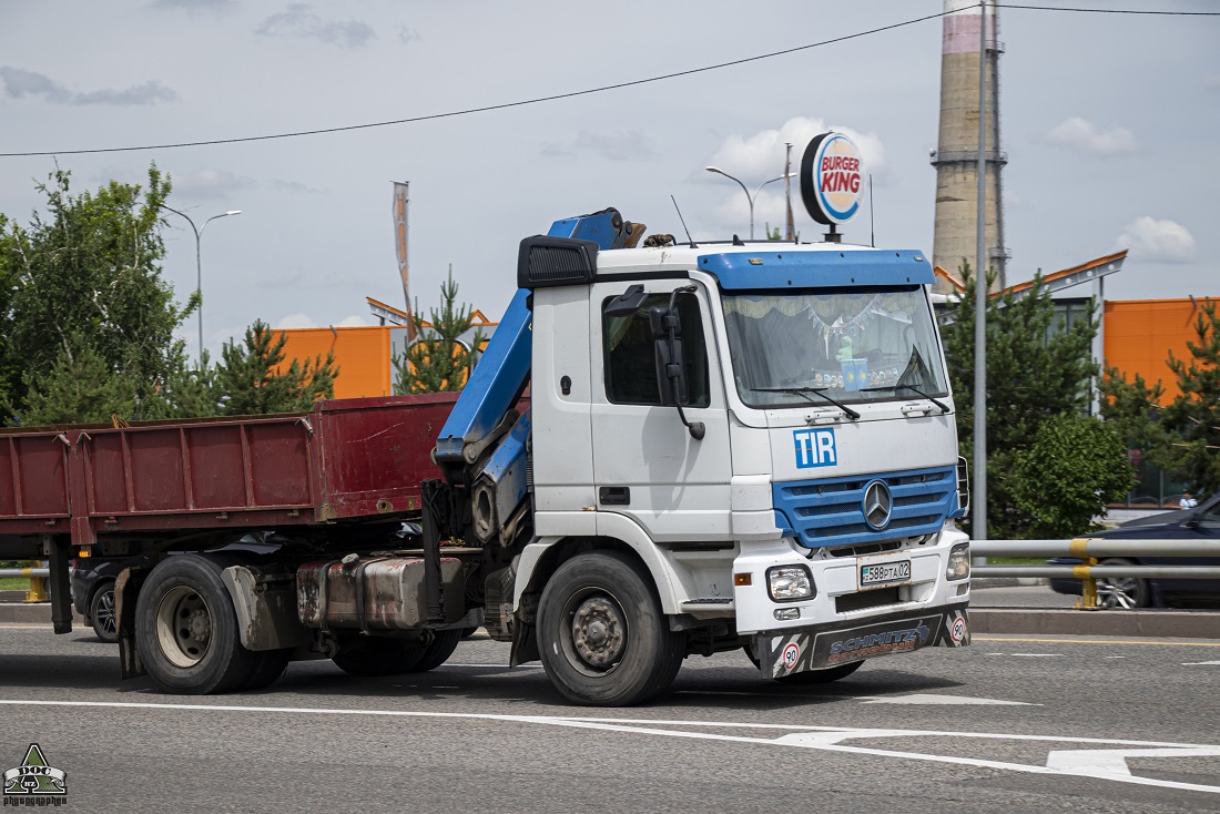 Алматы, № 588 PTA 02 — Mercedes-Benz Actros ('2003) 1844