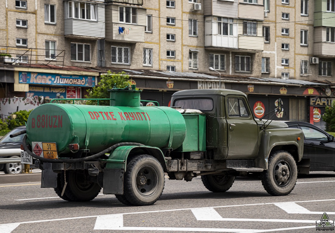 Алматинская область, № B 881 UZN — ГАЗ-52-01 (ГАЗ-52А)