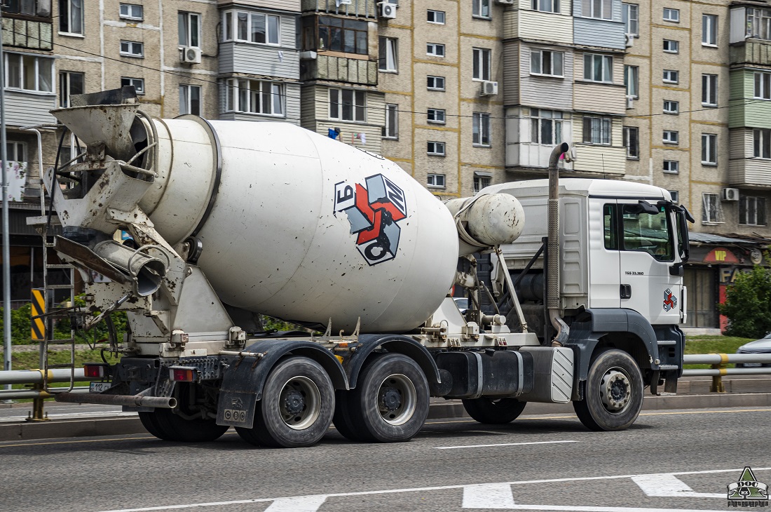 Алматы, № 112 CX 02 — MAN TGS 33.360