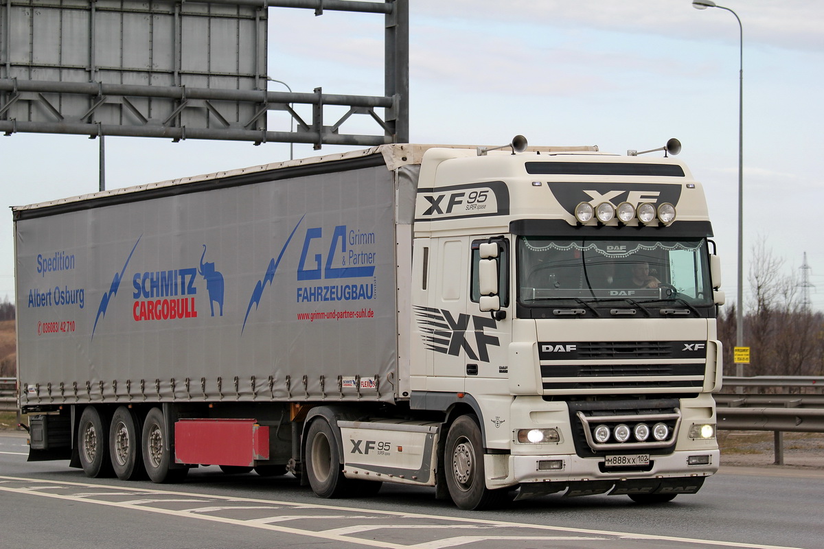 Башкортостан, № М 888 ХХ 102 — DAF XF95 FT