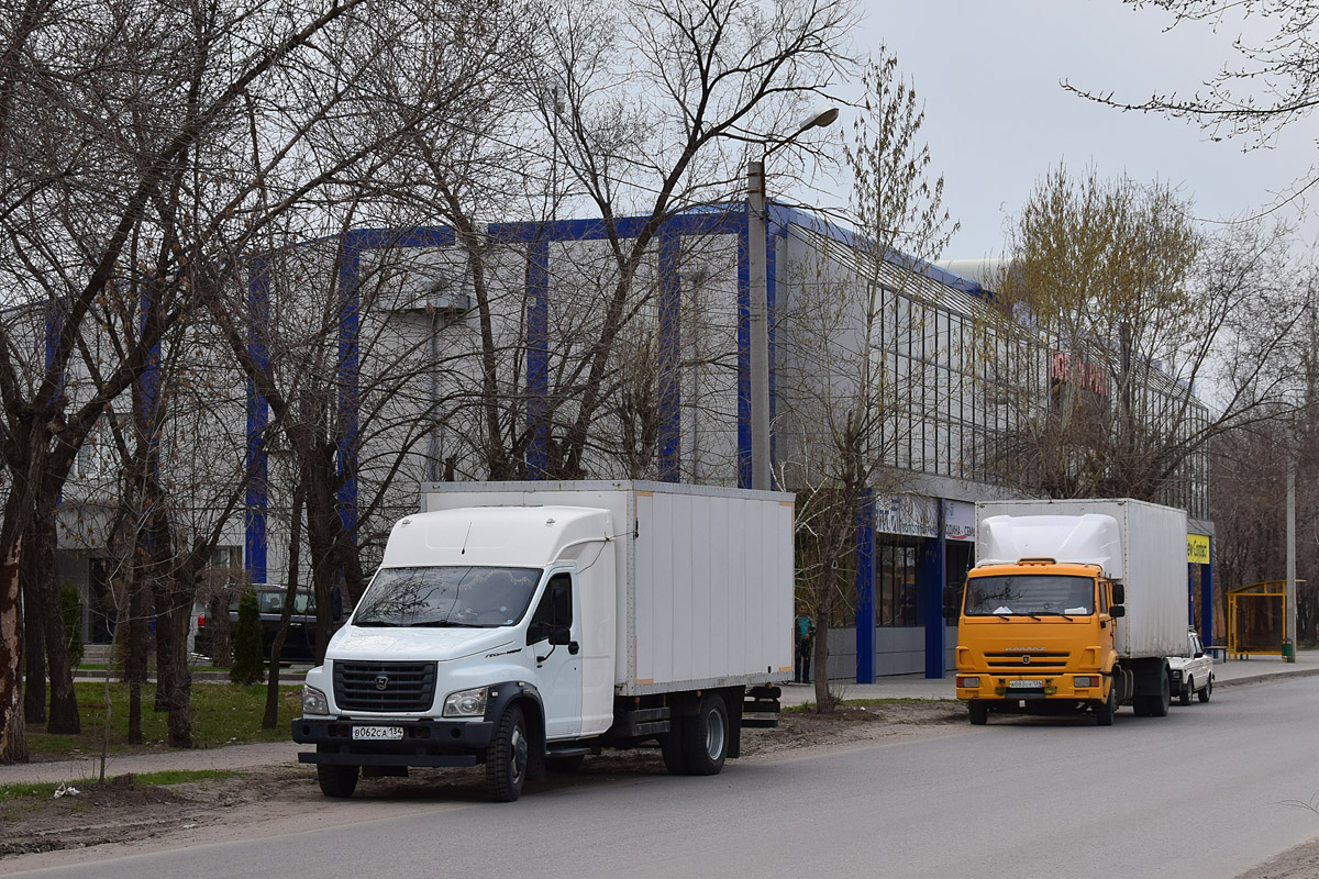 Волгоградская область, № В 062 СА 134 — ГАЗ-C41R33; Волгоградская область, № А 883 ОХ 134 — КамАЗ-4308-C3(79)