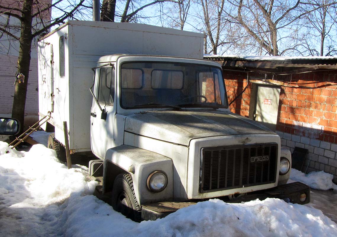 Удмуртия, № М 895 ВА 18 — ГАЗ-3307