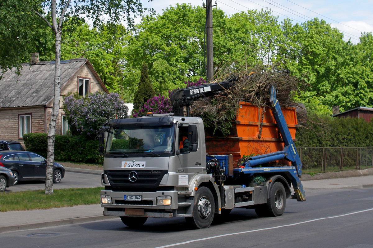 Литва, № KDC 042 — Mercedes-Benz Axor 1829