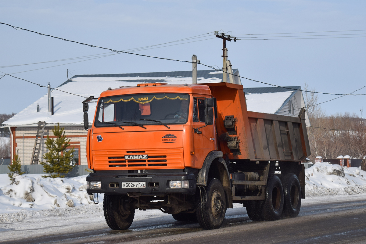 Алтайский край, № Е 302 НУ 152 — КамАЗ-65111-62