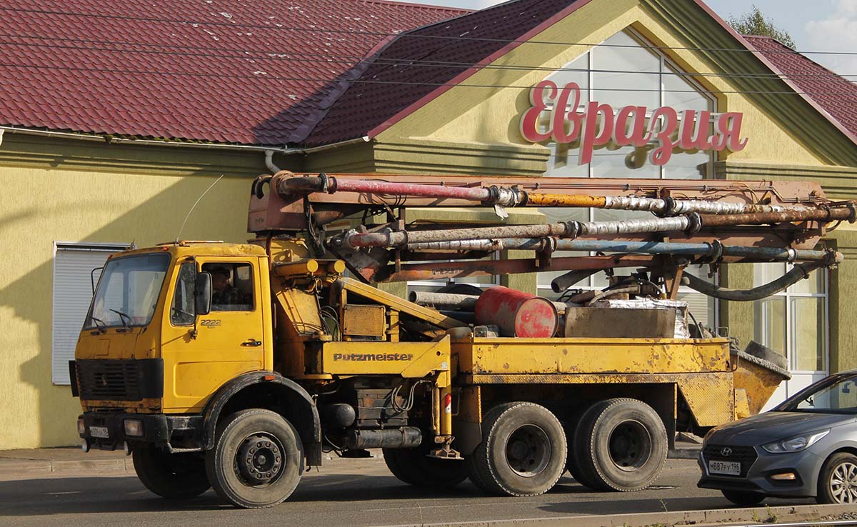 Удмуртия, № В 009 ХН 18 — Mercedes-Benz NG 2222