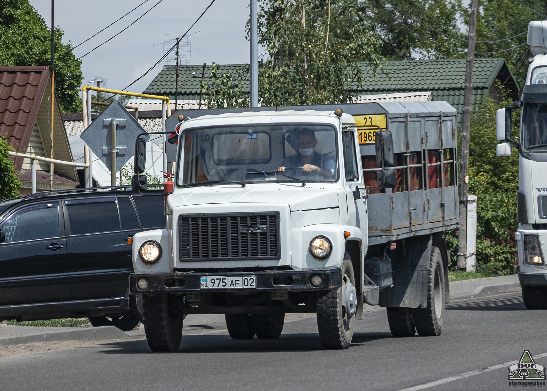 Алматы, № 975 AF 02 — ГАЗ-3307