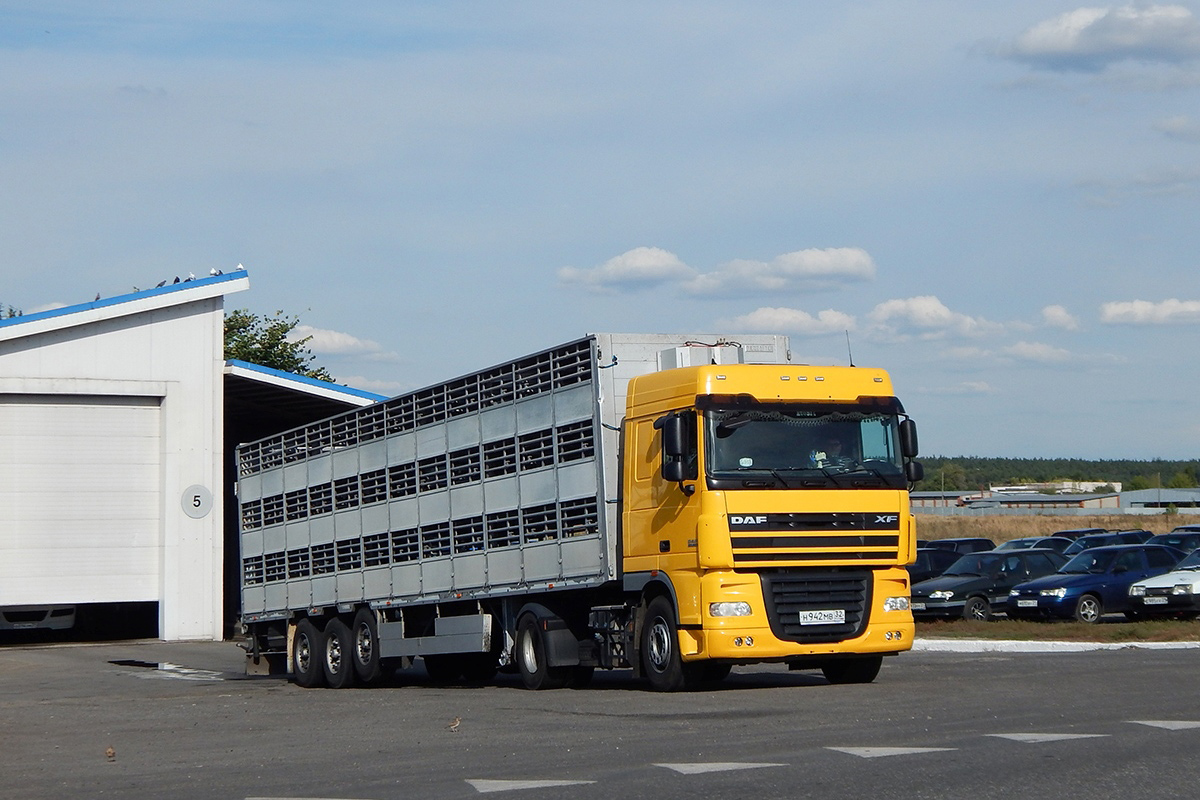 Брянская область, № Н 942 МВ 32 — DAF XF105 FT