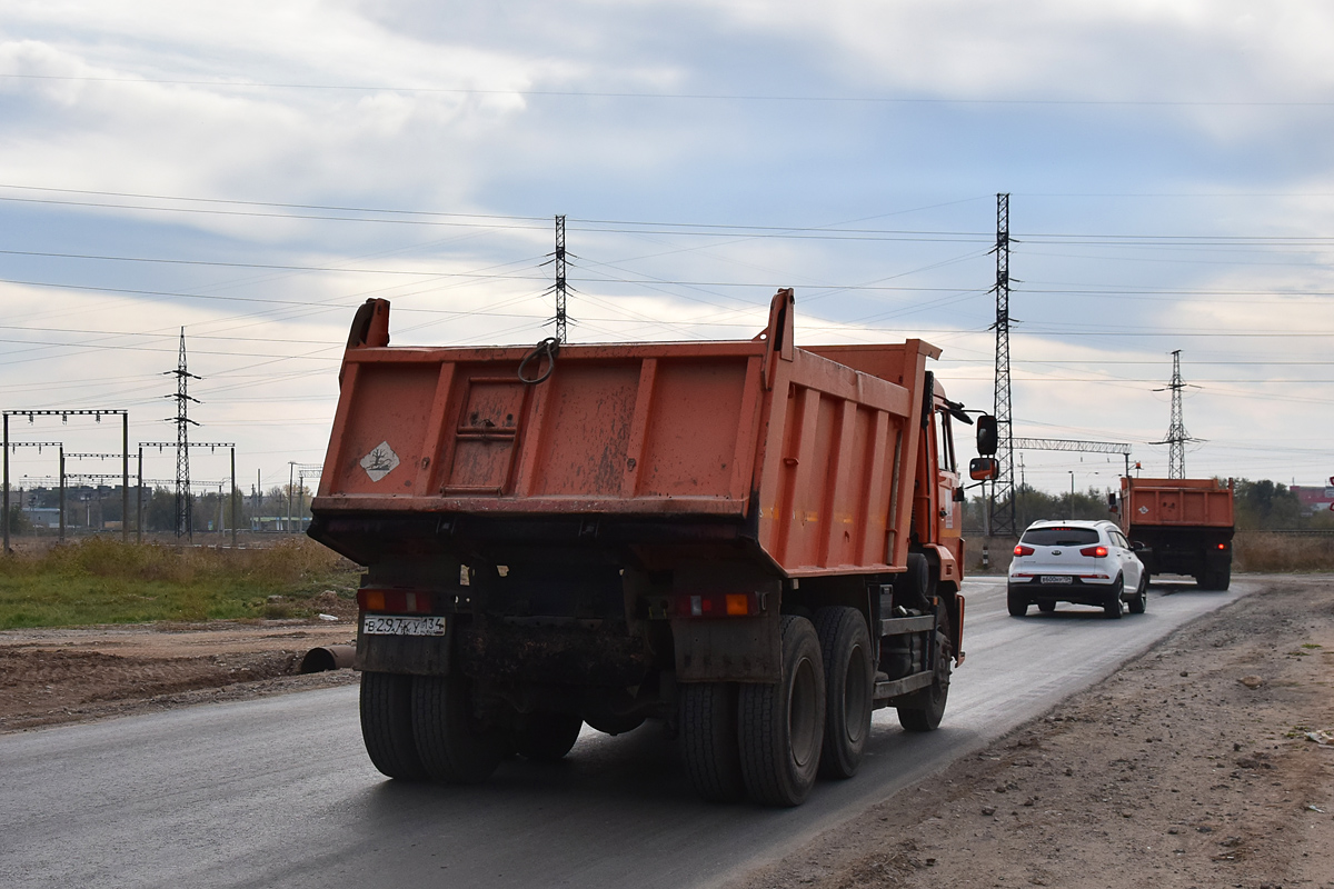 Волгоградская область, № 1002 — КамАЗ-65115-A4(23)