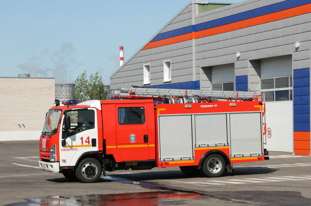 Воронежская область, № С 426 ХН 36 — Isuzu NPR75 [Z7X]