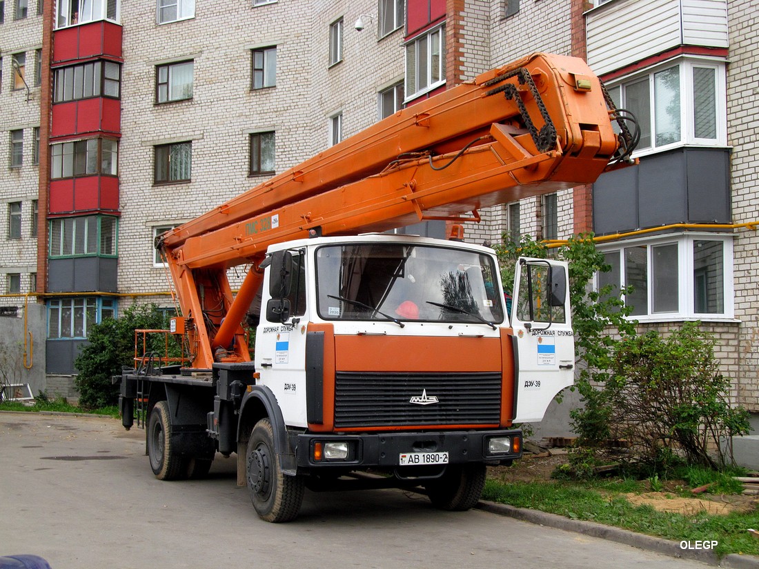 Витебская область, № АВ 1890-2 — МАЗ-5337 (общая модель)