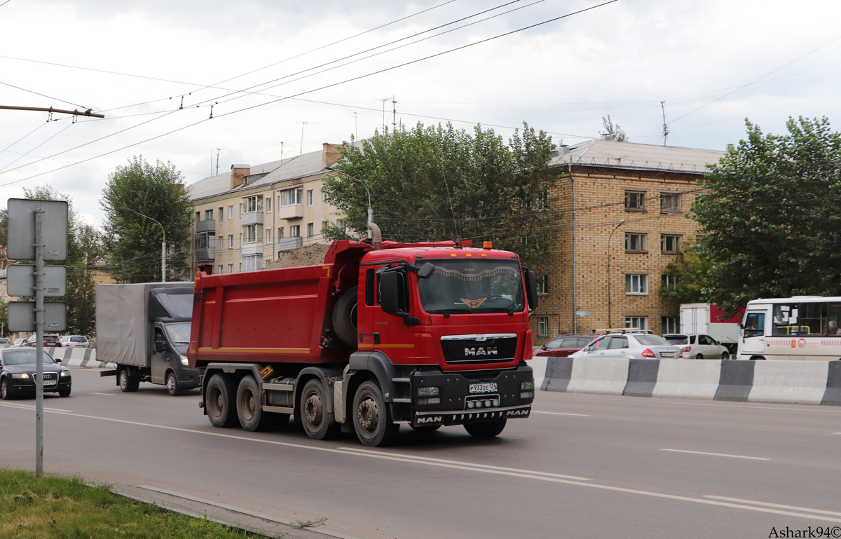 Красноярский край, № Р 933 ОЕ 124 — MAN TGS 41.400